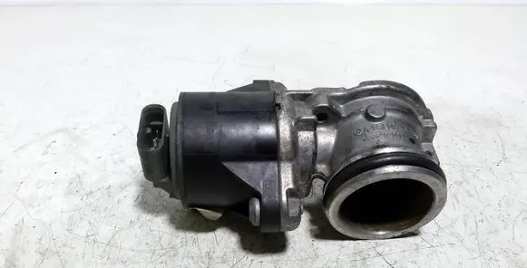 Mercedes-Benz CLA C117 X117 W117 EGR valve 4248R1000 A6511401160