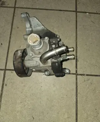 Opel Antara Water pump 96868233