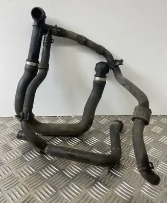 Engine coolant pipe/hose