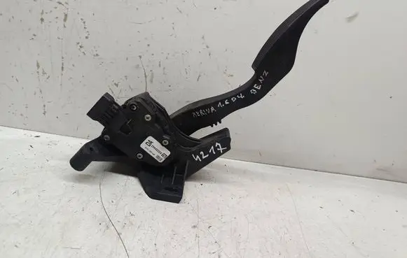 Opel Astra H Accelerator throttle pedal 93335443