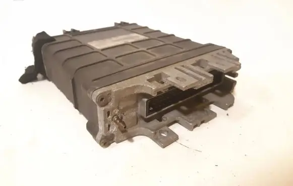 Volkswagen PASSAT B4 Engine control unit/module 028906021B
