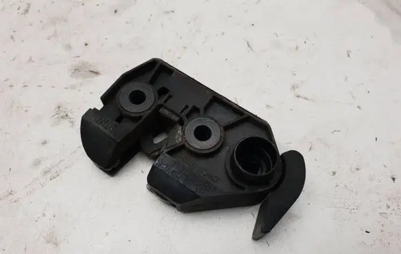 Land Rover Range Rover L322 Tailgate/trunk/boot lock/catch/latch CWC500030 7016047
