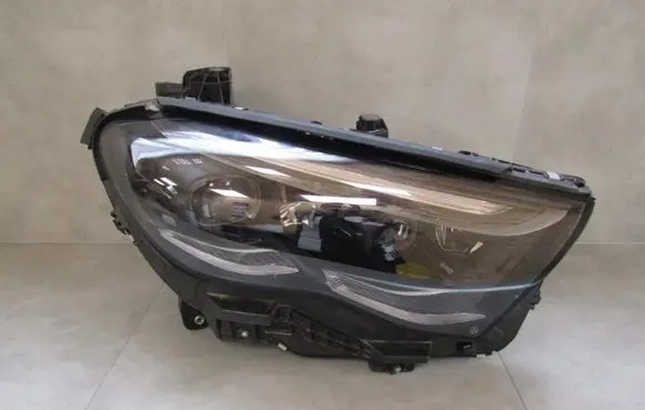 Mercedes-Benz E W124 Headlight/headlamp A2149064202