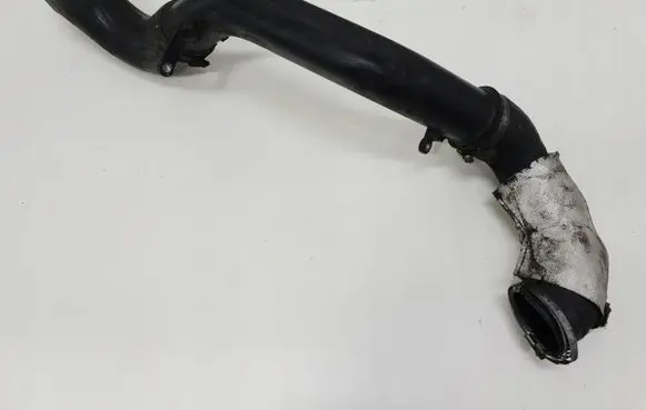 Volvo XC60 Intercooler hose/pipe