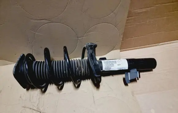 Volvo V40 Front shock absorber with coil spring 31406830 31406568 31454385