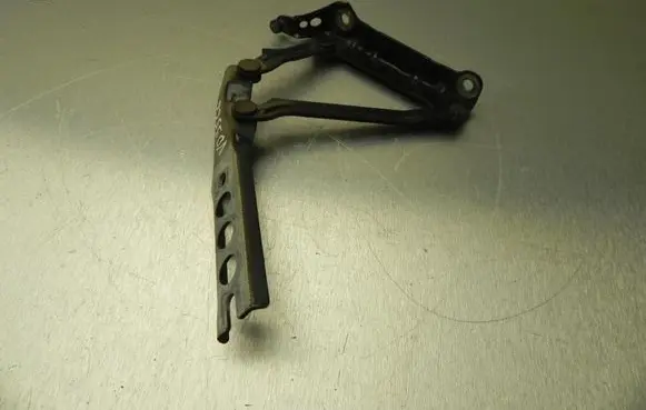 Skoda Fabia Mk2 (5J) Tailgate/trunk/boot hinge 5J0823301 VD9566