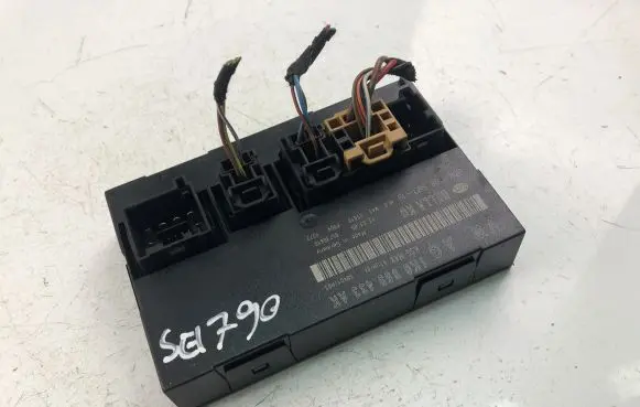 Volkswagen Golf Plus Other control units/modules 1K0959433AK