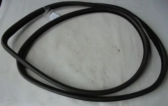 Volvo XC90 Rubber seal front coupe door 