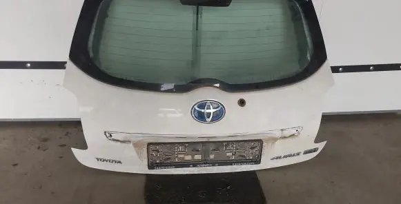 Toyota Auris 150 Tailgate/trunk/boot lid 