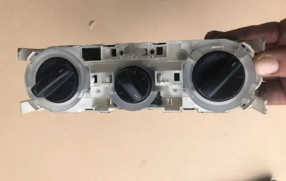 Skoda Fabia Mk1 (6Y) Climate control unit 8Y0819045A