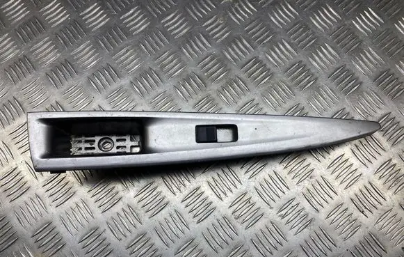 Mazda 2 Electric window control switch 3M71A24184F 3396
