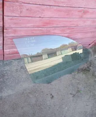Volvo XC90 Front door window glass four-door 43R001026