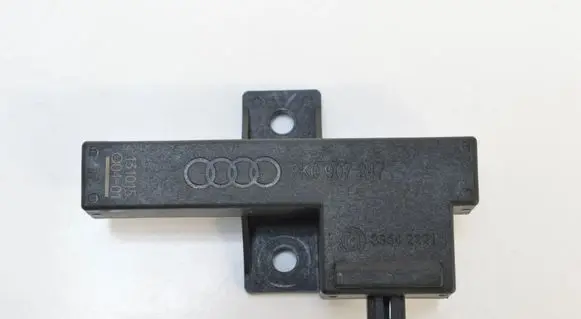 Volkswagen PASSAT B6 Other devices 33542221 8K0907247