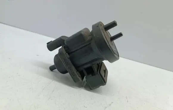 Mercedes-Benz S W220 Turbo solenoid valve A0005450427 0005450427 A0005450527