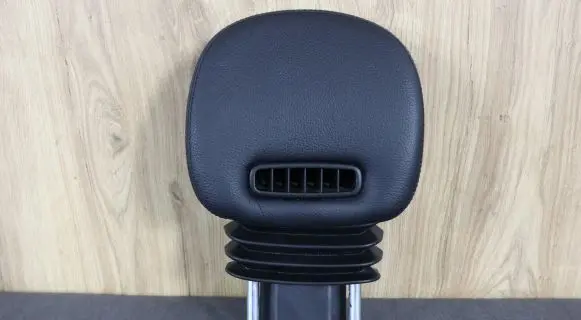 Mercedes-Benz SLK R171 Front seat headrest 