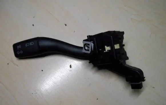 Audi A3 S3 8P Indicator stalk 8P0953513A N068