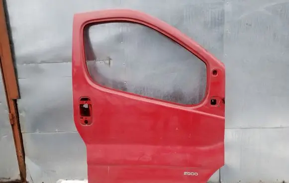 Opel Vivaro Front door