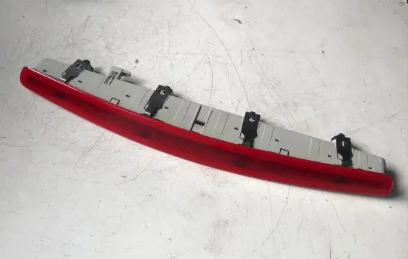 Opel Insignia A Third/center stoplight 13226842