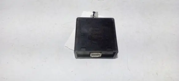 Chevrolet Captiva Wing mirror control module 96327962