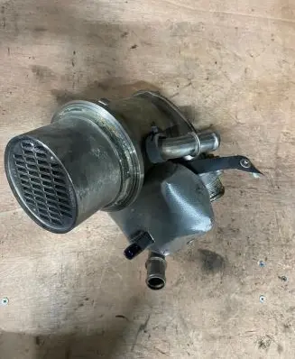 Audi A4 S4 B8 8K EGR valve cooler 04L131512BH GN058001