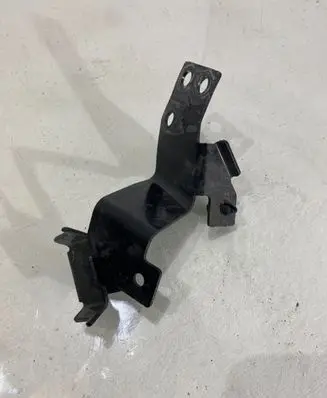 Mercedes-Benz E W213 Other engine bay part A2135010420