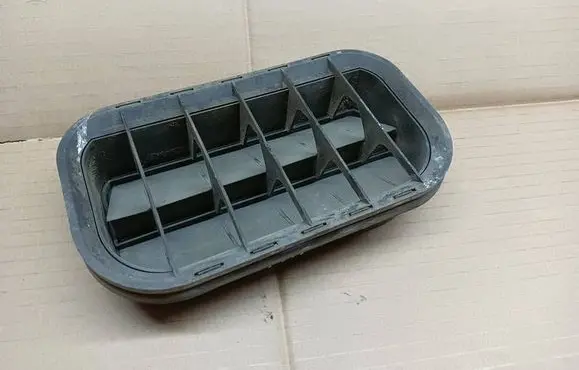 Skoda Superb B6 (3T) Quarter panel pressure vent 4A0819181