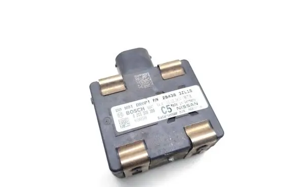 Nissan Pulsar Distronic sensor radar 284383ZL1B 0203300388