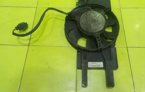 Ford Focus Fan set BV618C607SB