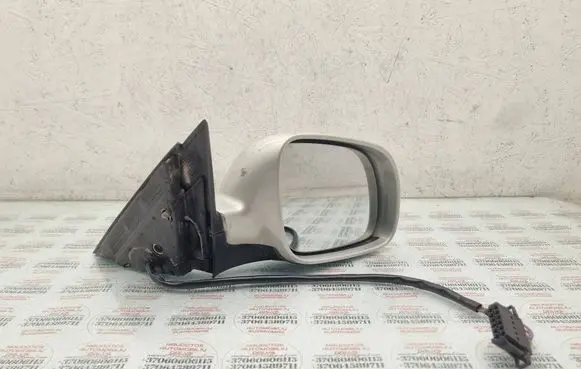 Volkswagen PASSAT B5 Front door electric wing mirror 020514
