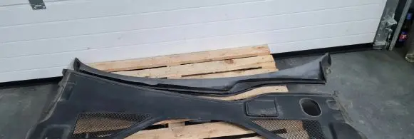 Audi A7 S7 4G Wiper trim 4G8819447