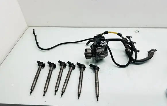 Audi Q5 SQ5 8R Fuel injection system set 0445010611 059130755AH