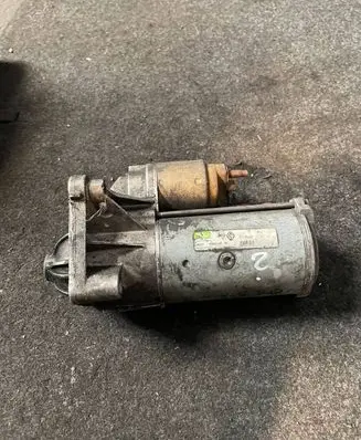 Renault Laguna II Starter motor 8200075362B D7R49 0064HFN