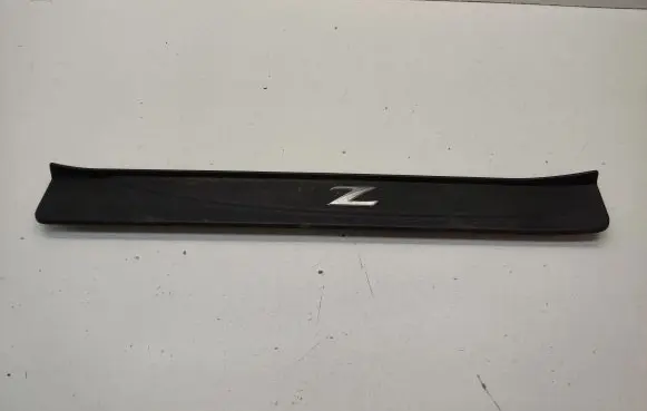 Nissan 370Z Front sill trim cover 769B11EA0A