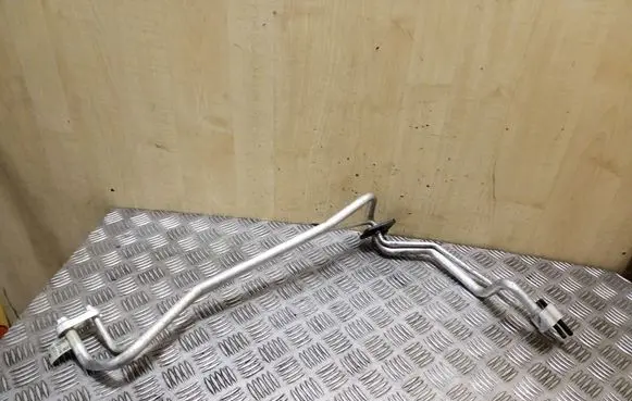 Jeep Grand Cherokee Air conditioning (A/C) pipe/hose 68106080AB