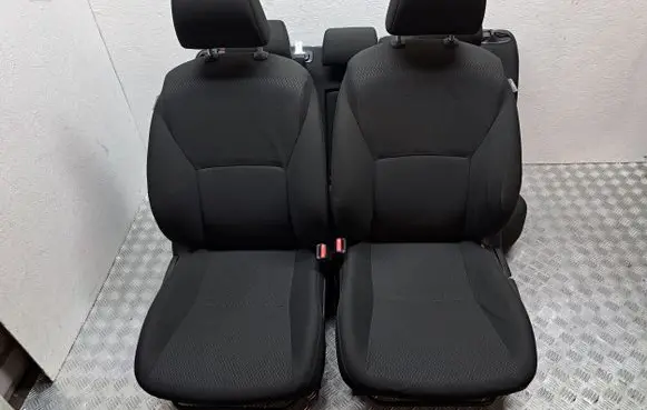Seat set