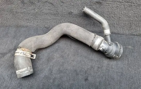 Audi A4 S4 B6 8E 8H Engine coolant pipe/hose 8E0121101K