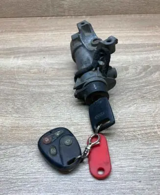 Volkswagen Transporter - Caravelle T5 Ignition lock 4B0905851