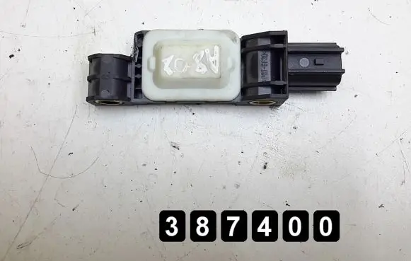 Audi A8 S8 D3 4E Airbag deployment crash/impact sensor 4b0959643d