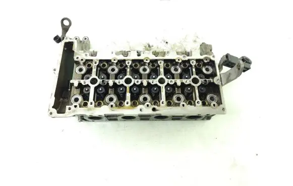 BMW 3 F30 F35 F31 Engine head H1165035 155737801 32211591