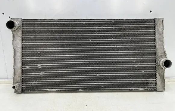 BMW 6 F06 Gran coupe Coolant radiator 8509176