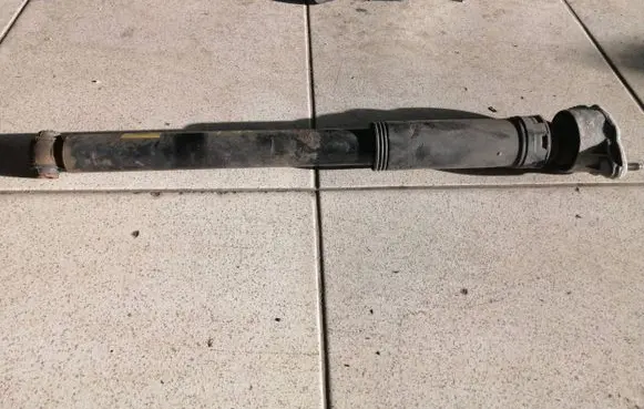 Mercedes-Benz E W212 Rear shock absorber/damper A2043260598