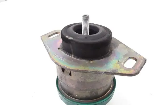 Citroen C5 Engine mount bracket