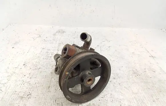 Toyota Corolla Verso E121 Power steering pump 52020