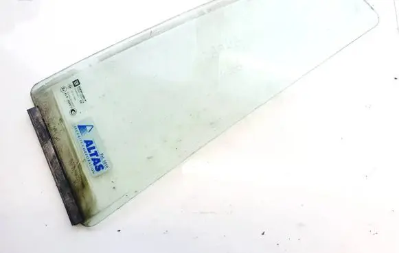 Opel Zafira A Rear vent window glass 