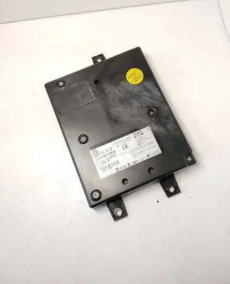 Volkswagen Jetta VI Bluetooth control unit module 1K8035730D