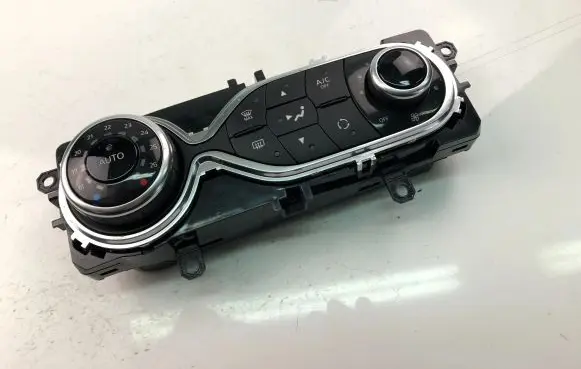 Renault Clio IV Interior fan control switch 275105430R
