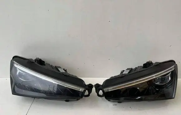 Skoda Scala Headlight/headlamp 657941016A