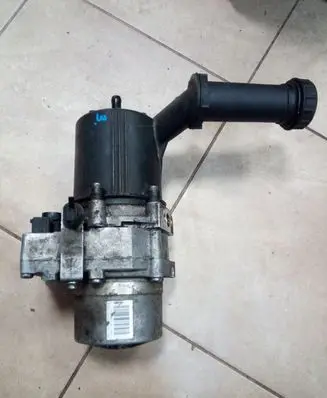 Peugeot 307 Power steering pump 9068154658