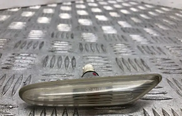 BMW 5 E60 E61 Front fender indicator light 4185R