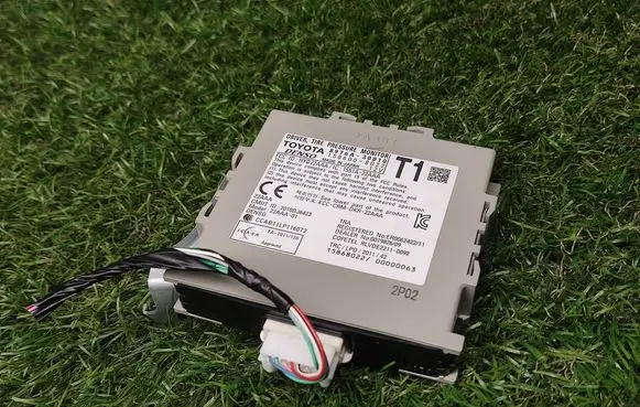 Lexus GS 250 350 300H 450H Tire pressure control unit 8976A30010 1586008022